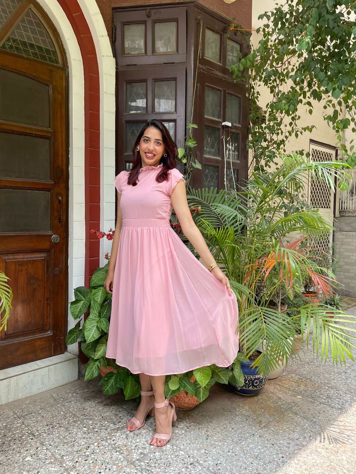 Trophy Georgette Dress- Pink – The Wink Label